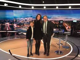Vendredi, le jt de tf1 s'était incliné de quelques dizaines de milliers de téléspectateurs face au journal présenté par laurent delahousse. Anne Claire Coudray Twitterissa Merci A Maleaume Paquin Et Daniel Auteuil D Etre Venus Nous Rendre Visite Ce Soir Dans Le20h De Tf1lejt Un Duo Que Vous Pourrez Decouvrir Des Mercredi Au Cinema Dans