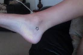 It could fill the top of the foot or a small, vivid design from the top of the foot to the ankles. Pin On Tattoo
