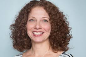 Chagigah Guest DJ Debbie Knight of Hadassah Boston