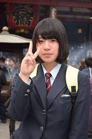 ボード 女の子の服装 のピン