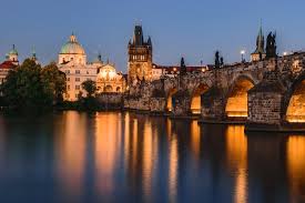 Limita con alemania al oeste, con austria al sur, con eslovaquia al este y con polonia al norte. Republica Checa Archivos Aviones En Papel