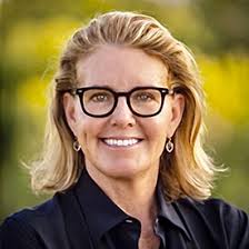 Clara Bingham's Instagram, Twitter & Facebook