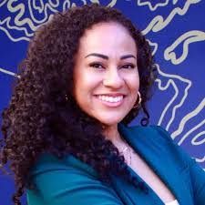 Desiree Hammond's Instagram, Twitter & Facebook