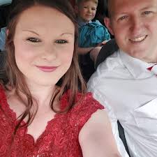 Im looking to make this cake as a 9 inch , 3 layer cake. How much  buttercream would I need? Is there an algorithm for calculating this? Thank  you