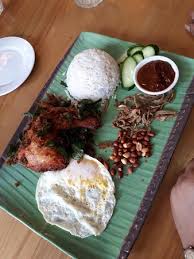 We will cook nasi lemak, ayam goreng berempah, and three other popular malaysian food. Nasi Lemak Ayam Berempah Picture Of The Food Tree Shah Alam Tripadvisor