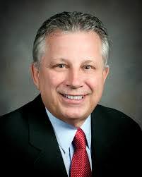 Howard Foote's Instagram, Twitter & Facebook