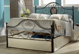 Letti a baldacchino e letti in ferro battuto per camere da letto classiche. Letti Ferro Battuto Con Cassettone Offerte Materassi Com
