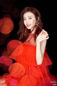 Whether you want to know what to watch on netflix or how to make the most of your streaming service budge. Jing Tian Celebrates Birthday China Entertainment News In 2021 Asian Model Girl Chinese Beauty Jing Tian