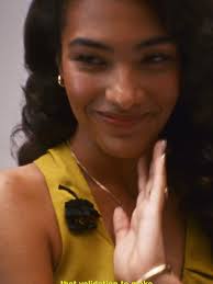 Olivia Dean (@oliviadeano_) speaks about what self-love means to her.  #olivia #dean #acoupleminutes