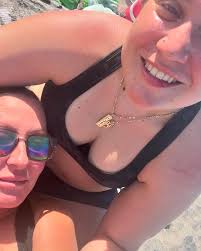 Beach days with my girls ❤️