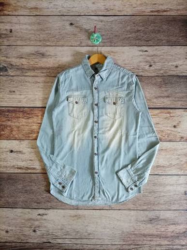 Kemeja Denim Classic - Kemeja