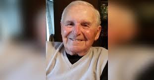 Mary Cerullo's Instagram, Twitter & Facebook