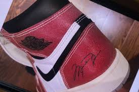 Need the ultimate proof of authenticity? Trophy Room X Air Jordan 1 Gets Rumoured Stock Numbers And Release Date Fotomagazin