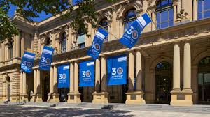 The frankfurt stock exchange (german: Ferienwohnung Borse Frankfurt Frankfurt Am Main Ferienhauser Mehr Fewo Direkt
