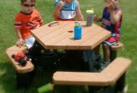 4 Benefits Children S Picnic Tables Can Bring Your Daycare S Eating Area Picnic Table Kids Picnic Table Picnic