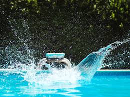 Big Splash In Swimming Pool by Henrik Sorensen