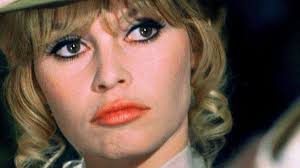 Brigitte bardot frisur dutt pony xxl format haar styling trendige frisuren bob haare. 85 Geburtstag Tierschutz Statt Sex Idol Die Wandlung Der Brigitte Bardot Augsburger Allgemeine
