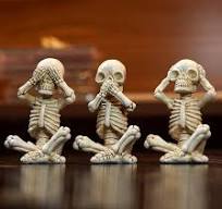 OwMell - Juego de 3 estatuas de esqueletos, figura de calavera de yoga,  figura de estatua de oír ver hablar no malvado, decoración gótica de  Halloween ...