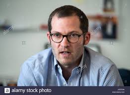 Reichelt, glaubt sie, habe sich mit der serie keinen gefallen getan. Berlin Deutschland 14 Juni 2017 Julian Reichelt Chefredakteur Der Bild Digital Und Vorsitzender Der Bild Redaktion Sitzt In Seinem Buro Wahrend Des Gesprachs Mit Der Deutche Presse Agentur Dpa Deutsche Presse Agentur In Berlin Deutschland 14