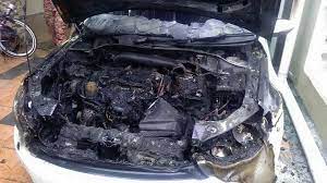 Joko widodo was born mulyono on 21 june 1961 in surakarta and is of javanese descent. Kereta Terbakar Dlm Parking Rumah