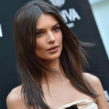 Questo darà il look più lusinghiero a prescindere dalla forma del viso! Tagli Capelli Scalati 2021 Il Taglio Che Non Passa Mai Di Moda Archzine It