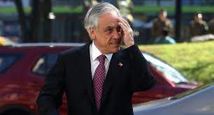 La mujer tiene que trabajar toda la vida gratis para un hombre que la maltrata. Foto Alcalde Jadue Viralizo Imagen De Pinera Riendo Junto Al Comando Jungla Quienes Asesinaron A Comunero Mapuche