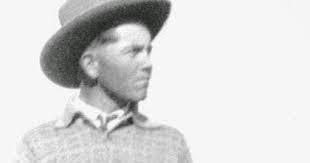 Lloyd Childress's Instagram, Twitter & Facebook