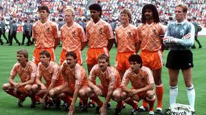 Er waren geen heldere hoofden en maar weinig geloof in. Terug Naar Ek 88 De Triomftocht Van Oranje In Vijf Hoofdstukken Nos