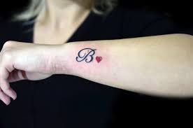 Pin By Akosi Tralaley On B B Tattoo Tattoo Lettering Hand Tattoos
