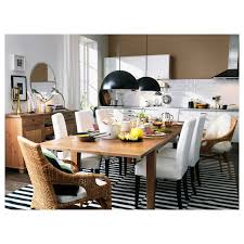 أجمل الأوقات هي تلك التي نقضيها مع العائلة مجتمعين حول مائدة الطعام Ikea Dining Room Ikea Dining Dining Room Table