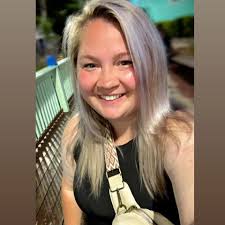 We're doing a give away!! Enter for your chance to win: Davines Momo  Shampoo and Conditioner Davines Oi Oil Davines Blowout primer Bio ionic  long barrel curling iron Glow Beauty brush Giveaway