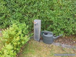 Eine praktische und schöne wasserzapfsäule oder installieren sie eine wassersteckdose. Wassersaule Wasserzapfstelle Wasserzapfsaule Selbst Bauen Diy Wir Bauen Dann Mal Ein Haus
