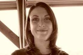 Fundraiser by Dashee La Maquilleuse : Help my sister, a burn survivor.