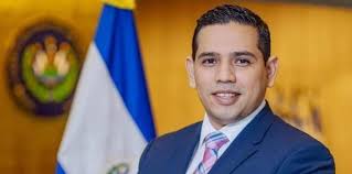 Guillermo Portillo, suplente de Margarita Escobar, renuncia a ARENA