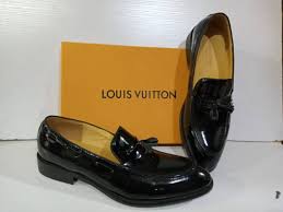 Bundle Of 2 Units Louis Vuitton Men Shoes