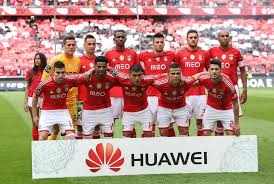 Sports And More Carregabenfica Clubite Huawei Benfica Team The Tied 0 0 Fcporto 4 Games To Go 3 Pt Lead Sports Teams Champion