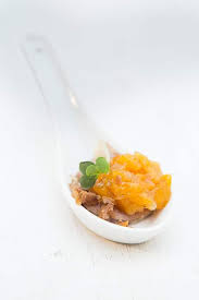 Zartes Saftiges Entenfleisch Als Confierte Ente Mit Knuspriger Haut Und Einem Aromatischen Suss Scharfem Mango Chutney Mango Chutney Chutney Fleisch Gerichte