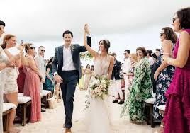 The best way to put across the joyful thoughts is to decorate the venue beautifully. The 30 Wedding Photos You Need To Take