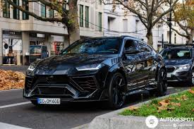It was unveiled on 4 december 2017 and was put on the market for the 2018 model year. Lamborghini Urus Mansory Venatus 14 November 2020 Autogespot