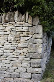 Trockener Stein Wand Von Britt Willoughby Farber Steinwand Trockenstein Gartenmauern