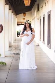 Gorgeous Lace Maternity Gowns For Your Maternity Photo Shoot Top Covered With A Layer Of Lace For M Lace Maternity Gown Pregnant Wedding Dress Maternity Gowns