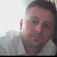 100+ perfiles de «Mujic»