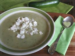 Zucchini Feta Suppe Low Carb Rezept Rezept Zucchini Feta Lebensmittel Essen Rezepte