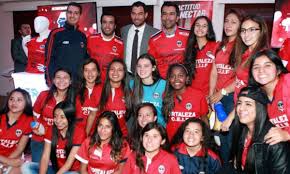 El equipo colombiano ingresó en la copa mundial de la fifa en 1938 primero, pero por alguna razón retiró su nombre del torneo preliminar. Fortaleza Cundinamarca Presento Su Equipo Femenino Para La Liga De 2017 Femina Futbol