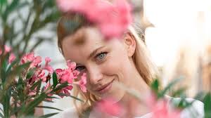 Fachleute raten jedoch von einem herbstschnitt ab. Oleander Pflege Wann Kann Der Oleander Raus Und Wie Wird Er Geschnitten Bayern 1 Radio Br De