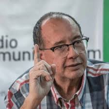 𝙎.𝙊.𝙎 ] Motorizado perdió el control y chocó con otra moto⁣ ⁣ El suceso  se registró a tempranas horas de la mañana de este lunes 21 de abril.⁣ ⁣  Las autoridades