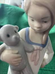 REX VALENCIA HUMMELWERK Girl with Teddy Bear Porcelain Figurine SPAIN 9.25” 