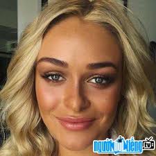 Người mẫu Francesca Dani