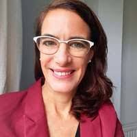 Stacey Duff's Instagram, Twitter & Facebook