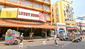 From au$19 per night on tripadvisor: Khao San Road Bangkok Die Partymeile